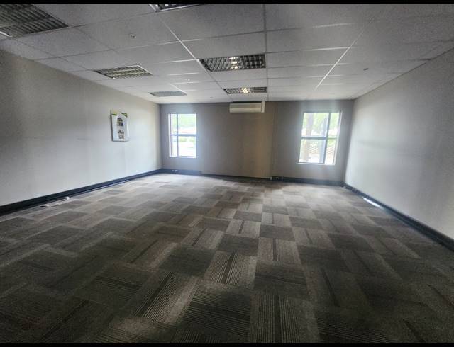 574M² OFFICE TO LET IN NOORDWYK
